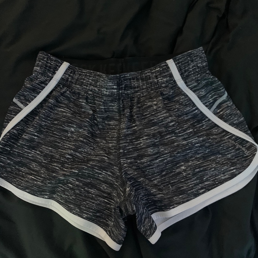 Never worn reebok shorts